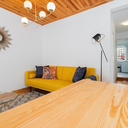 River View 1Bdr Apt In Alfama Close To Tram Lisboa Exterior foto